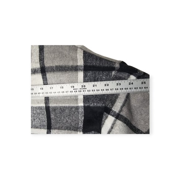 Flannel Shacket Size S Womens Black & Gray Oversized Jacket Button Closure - Picture 3 of 8